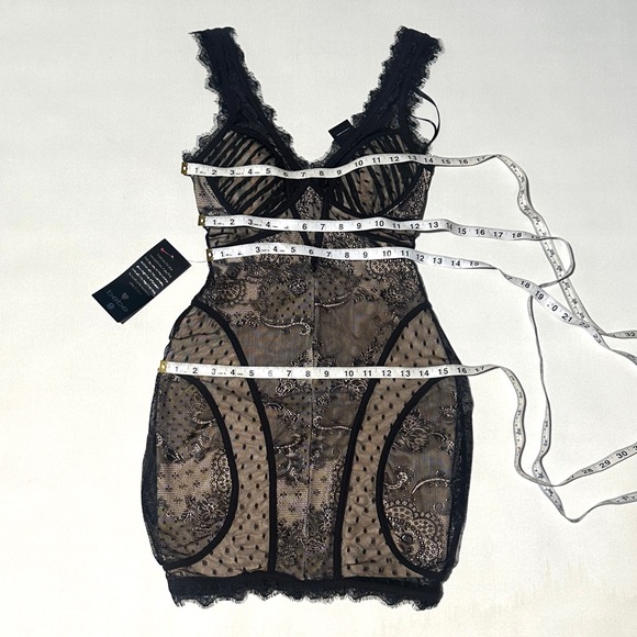 NWT BEBE Y2K NUDE/BLACK LACE OVERLAY DEEP V CORSET SEXY BODYCON MINI DRESS SzXS - Picture 13 of 15